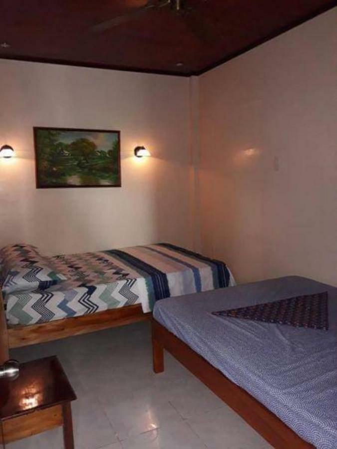Anekha'S Guest Room Moalboal Zewnętrze zdjęcie
